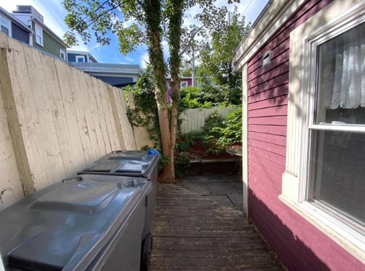 Historic Jelly Bean Row House, Walk To Signal Hill Villa St. John's Eksteriør billede